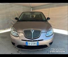 Lancia Ypsilon 1.2 69 CV 5 porte S&S Platinum - 2