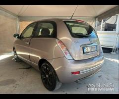 Lancia Ypsilon 1.2 69 CV 5 porte S&S Platinum - 11