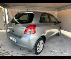 Toyota Yaris 1.0 3 porte Sol - 15