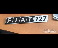 Scritta posteriore Fiat 127 fiorino- panorama