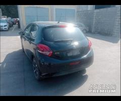 Peugeot 208 2020 YH01 Demolita - Per Ricambi