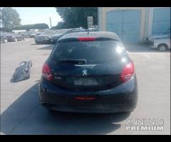 Peugeot 208 2020 YH01 Demolita - Per Ricambi - 5