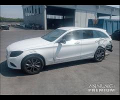 Mercedes Classe C W205 2017 Demolita Per Ricambi