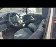 Ford Ka Ka 1.2 8V 69CV entra e leggi - 2