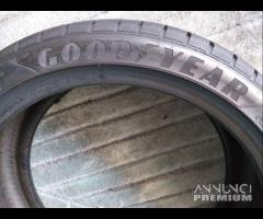 2 GOMME 225 40 18 GOODYEAR RFT A48