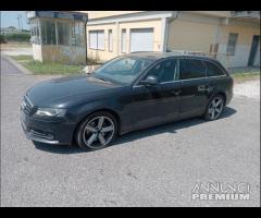 Audi A4 2.7 V6 TDI CGK 2009 Demolita Per Ricambi