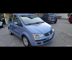 Fiat Idea 1.2 16V BlackLabel - 23