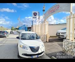 Lancia ypsilon 1.3mjt 95cv platino