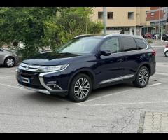 Mitsubishi Outlander 2.2 D 4WD Instyle Plus Navi