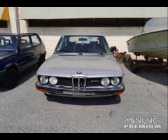 Bmw Serie 5 E12 - E 12 520I Demolita - Per Ricambi