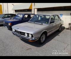 Bmw Serie 5 E12 - E 12 520I Demolita - Per Ricambi