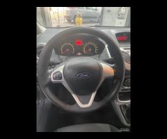 FORD FIESTA 2010 - 16