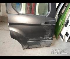 Porta Post. Dx Per Ford Transit Courrier 2017