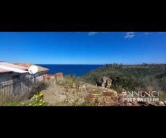 Pianotorre, panoramico terreno con rudere