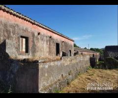 Terreno con fabbricati e palmento a San Gerardo - 1