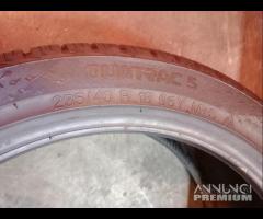 2 gomme 235 40 18 vredestein a2495 - 4