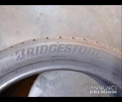 2 gomme 235 45 20 bridgestone a2757