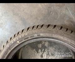 2 gomme 245 40 18 goodyear rft a3232