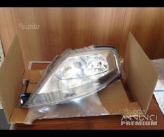 Proiettori dx sx citroen c3 03- - 1