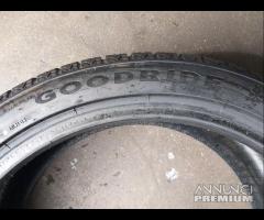 2 GOMME 225 40 18 GOODRIDE A4556