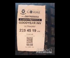 4 GOMME 225 45 19 GOODYEAR INV A4942