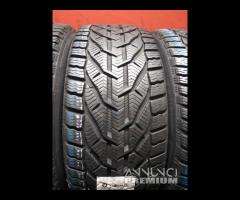 4 GOMME 225 40 18 RIKEN INV A5041