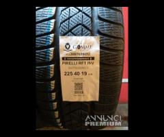 4 GOMME 225 40 19 PIRELLI RFT INV A5326