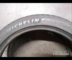 2 GOMME 225 45 19 MICHELIN A5720