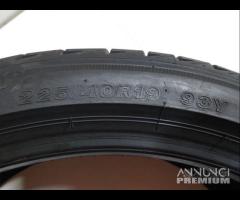 2 GOMME 225 40 19 BRIDGESTONE RFT A8889 - 7