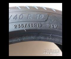 4 GOMME 235 40 19 MICHELIN 10685 - 7