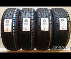 4 GOMME 195 55 16 NOKIAN RFT A11428