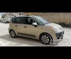 Ricambi Citroen Picasso 1.6 D del 2010 motore 9HX