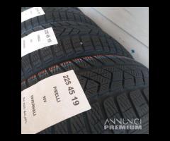 4 GOMME 225 45 19 PIRELLI A904