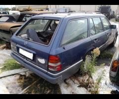 Mercedes W124 200TE Sw Demolita - Per Ricambi - 6