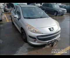 Peugeot 207 2008 Demolita - Per Ricambi