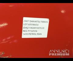 PARAURTI POSTERIORE DAIHATSU TERIOS J2 2006-2012 5 - 12