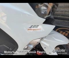 SYM Joymax Z+ 300 ABS TCS E5 Bianco Motor's Passio - 6