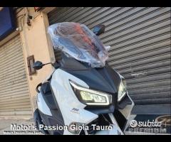 SYM Joymax Z+ 300 ABS TCS E5 Bianco Motor's Passio - 12