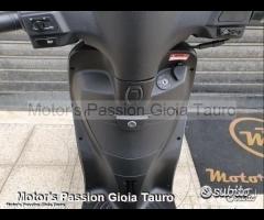 Sym Symphony 125 CBS E5 Antracite Motor's Passion - 14