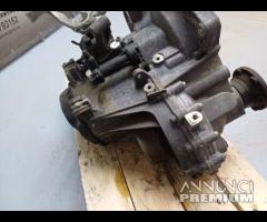 CAMBIO MANUALE 5M  PED PNZ VOLKSWAGEN POLO  1.2 TS - 9