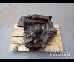 CAMBIO MANUALE 5M  PED PNZ VOLKSWAGEN POLO  1.2 TS - 12