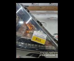 FARO ANTERIORE DESTRO KIA SPORTAGE 2012 921023U270