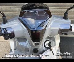 Sym Symphony 200 ST ABS E5 Grigio Sella Rossa - 17