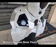 SYM Symphony 125 ST ABS E5 Bianco Motor's Passion - 15