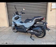 SYM ADX 125 ABS TCS E5 Grigio - 2023 - Motor's Pas