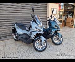 SYM ADX 125 ABS TCS E5 Grigio - 2023 - Motor's Pas - 23