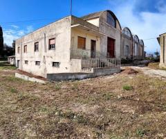 Capannone industriale artigianale a Siracusa