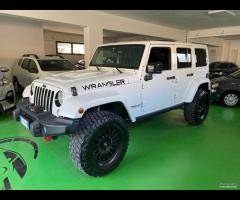 Jeep Wrangler Unlimited 2.8 CRD DPF Sahara Auto