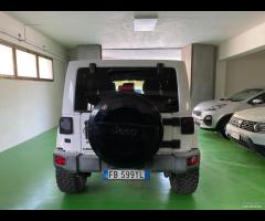 Jeep Wrangler Unlimited 2.8 CRD DPF Sahara Auto