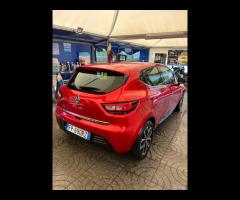 Renault Clio dCi 8V 90 CV EDC 5 porte Duel